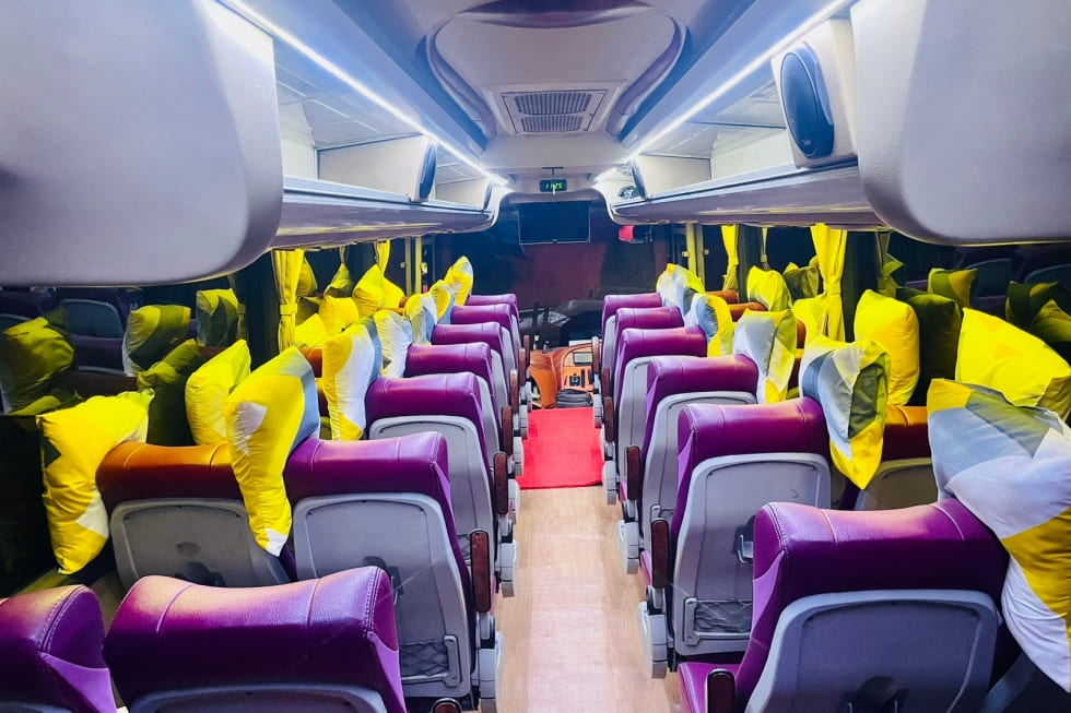 Medium Bus - Sewa Bus Pariwisata Beetrans