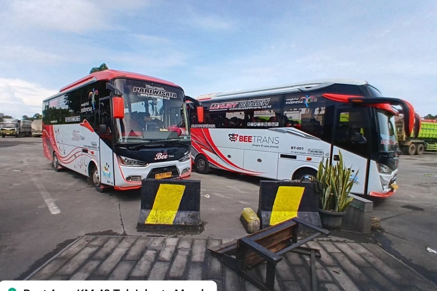 Destinasi Pesisir Merak Menanti: Pilihan Sewa Medium dan Big Bus Beetrans dari Jakarta